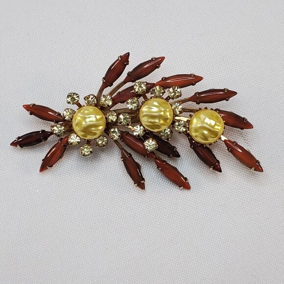Vintage CATHE Brooch Riveted Dark Coral rhinestones Faux Pearls Leaf & Flowers - Picture 10 of 12
